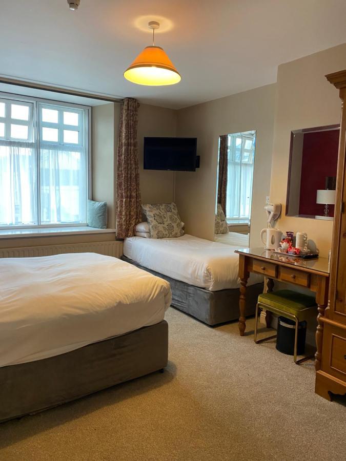 The Lantern Townhouse Bed and Breakfast Dingle Exteriör bild