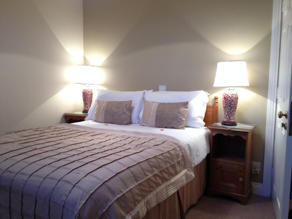The Lantern Townhouse Bed and Breakfast Dingle Exteriör bild